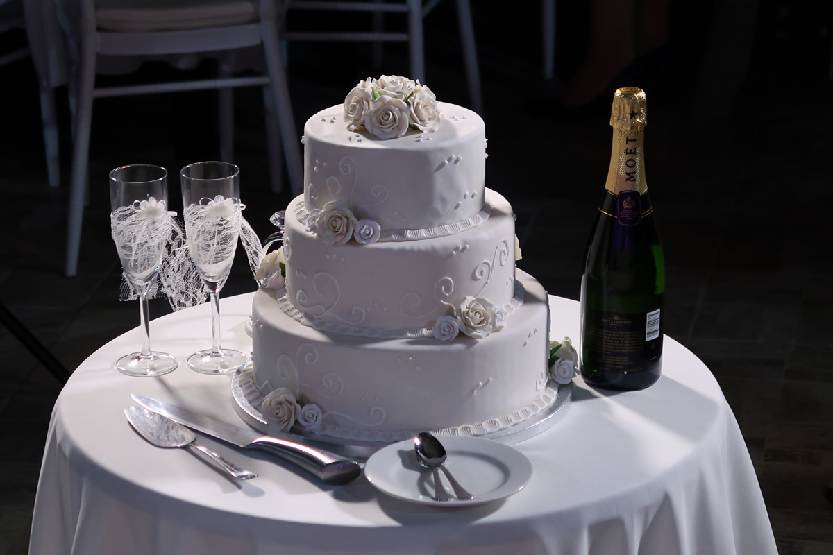 wedding_cake_spotlight2